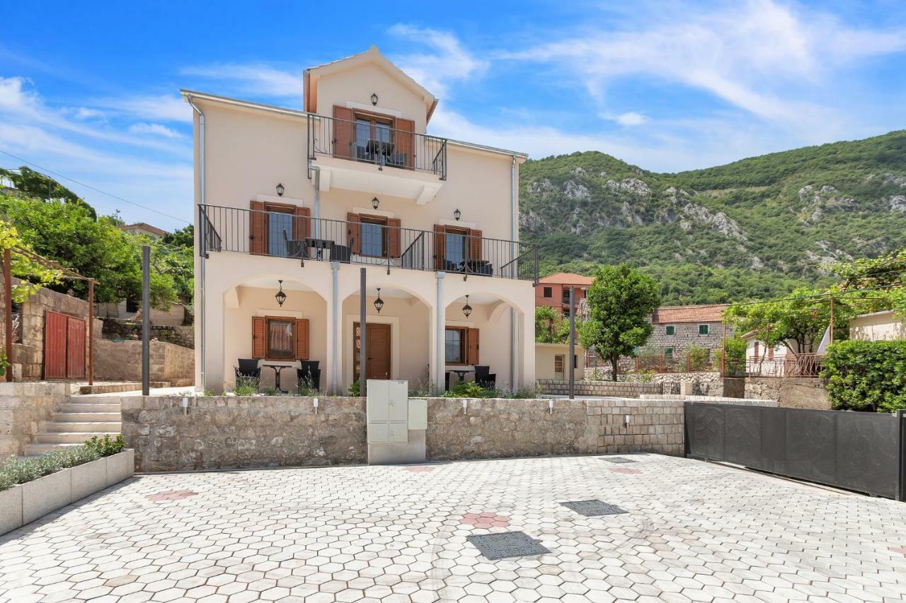 Apartments Mezini 11 Kotor Eksteriør billede