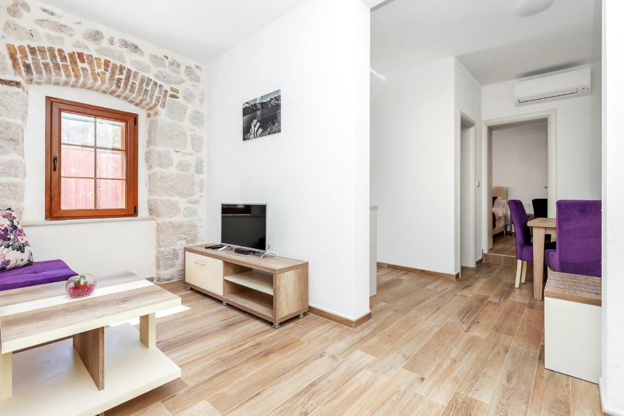 Apartments Mezini 11 Kotor Eksteriør billede
