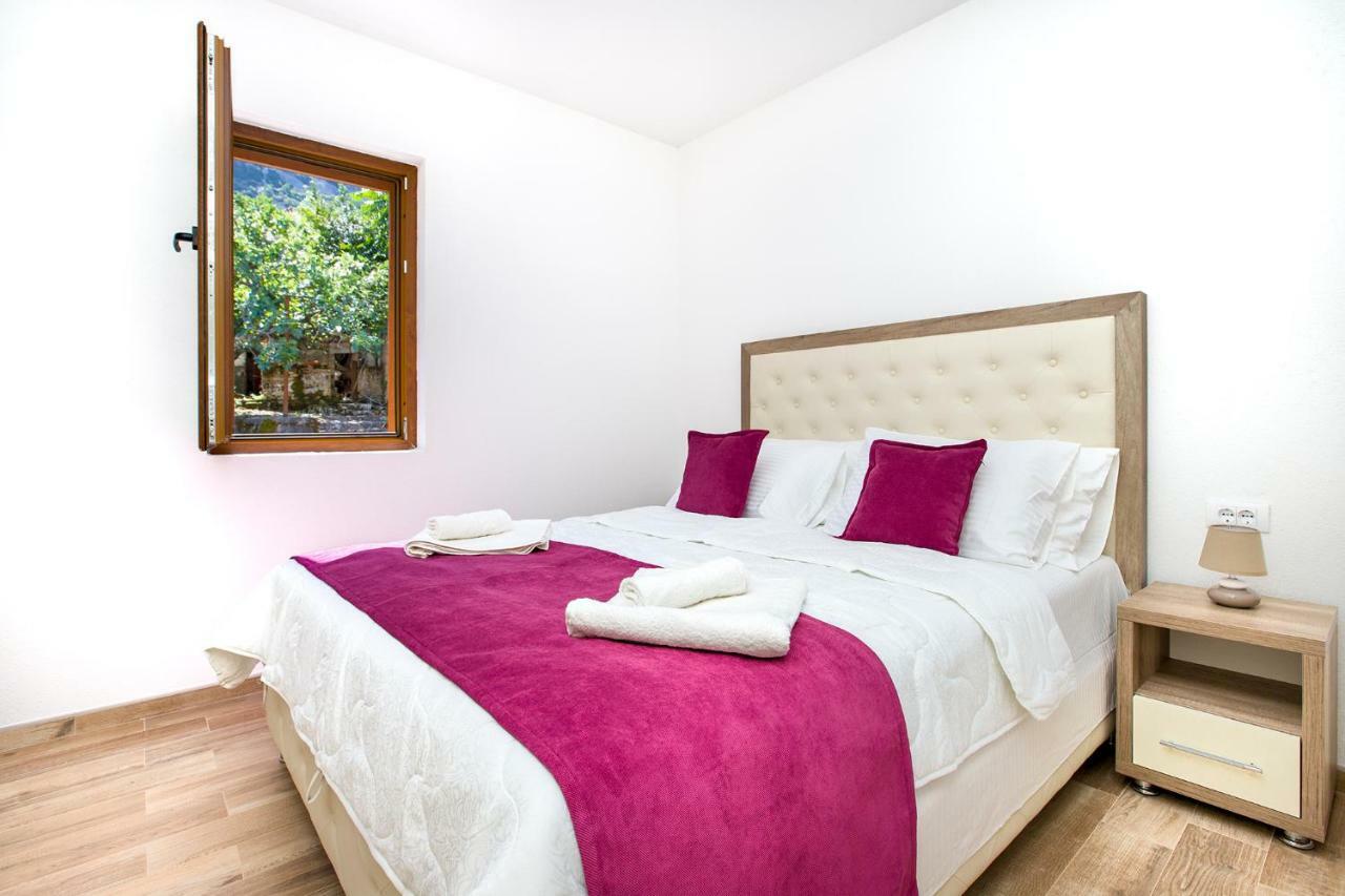 Apartments Mezini 11 Kotor Eksteriør billede