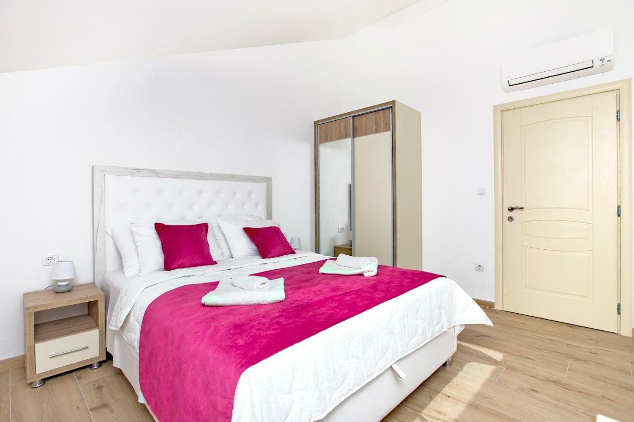 Apartments Mezini 11 Kotor Eksteriør billede