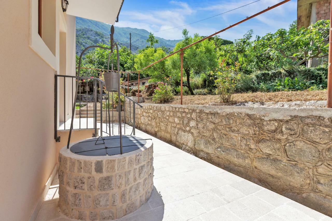 Apartments Mezini 11 Kotor Eksteriør billede