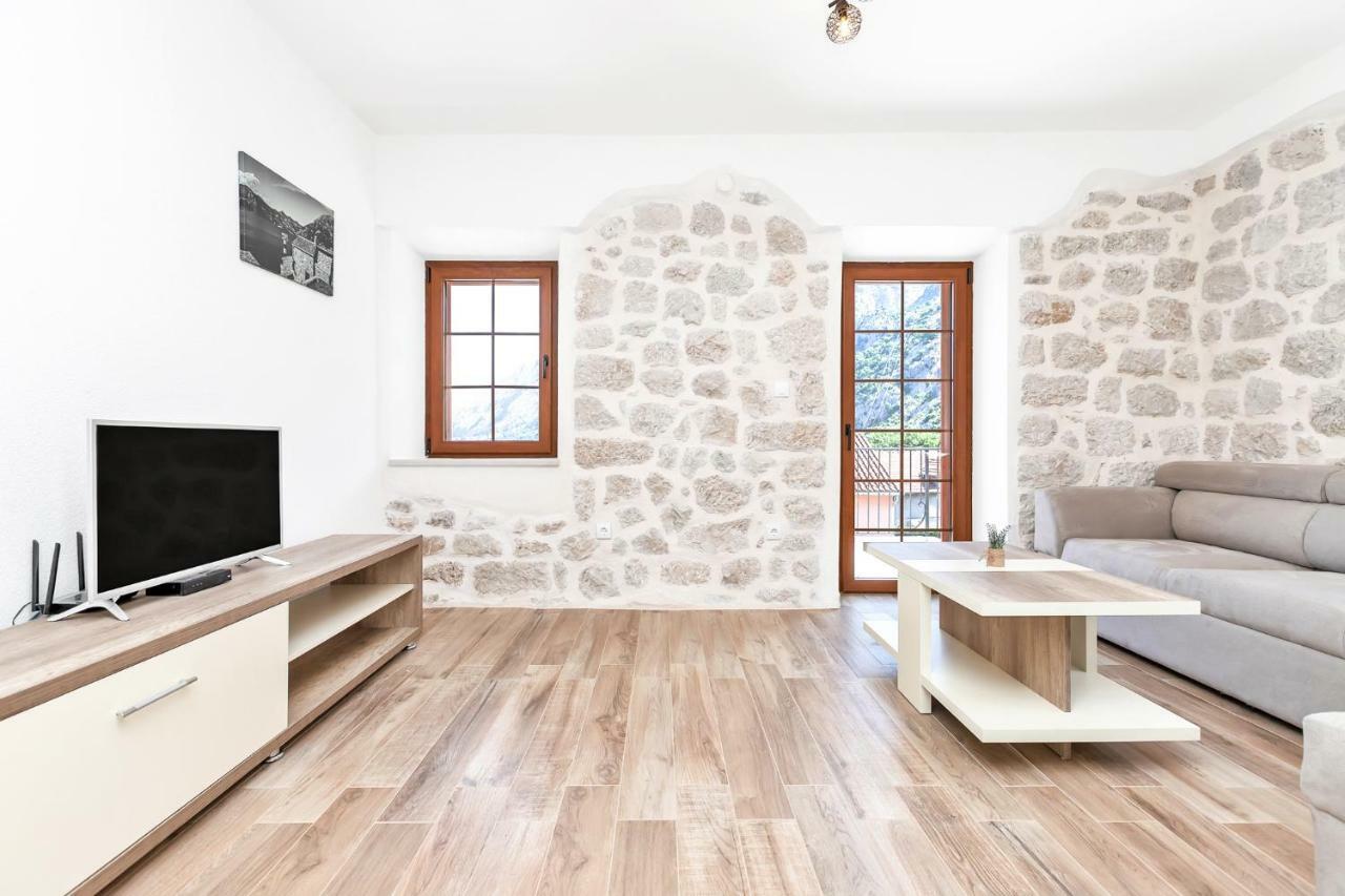 Apartments Mezini 11 Kotor Eksteriør billede